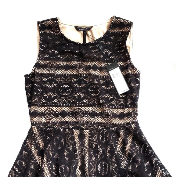 BCBG MAXAZRIA BLACK LACE CIRCLE PEPLUM SLVLS TOP - Picture 6 of 7